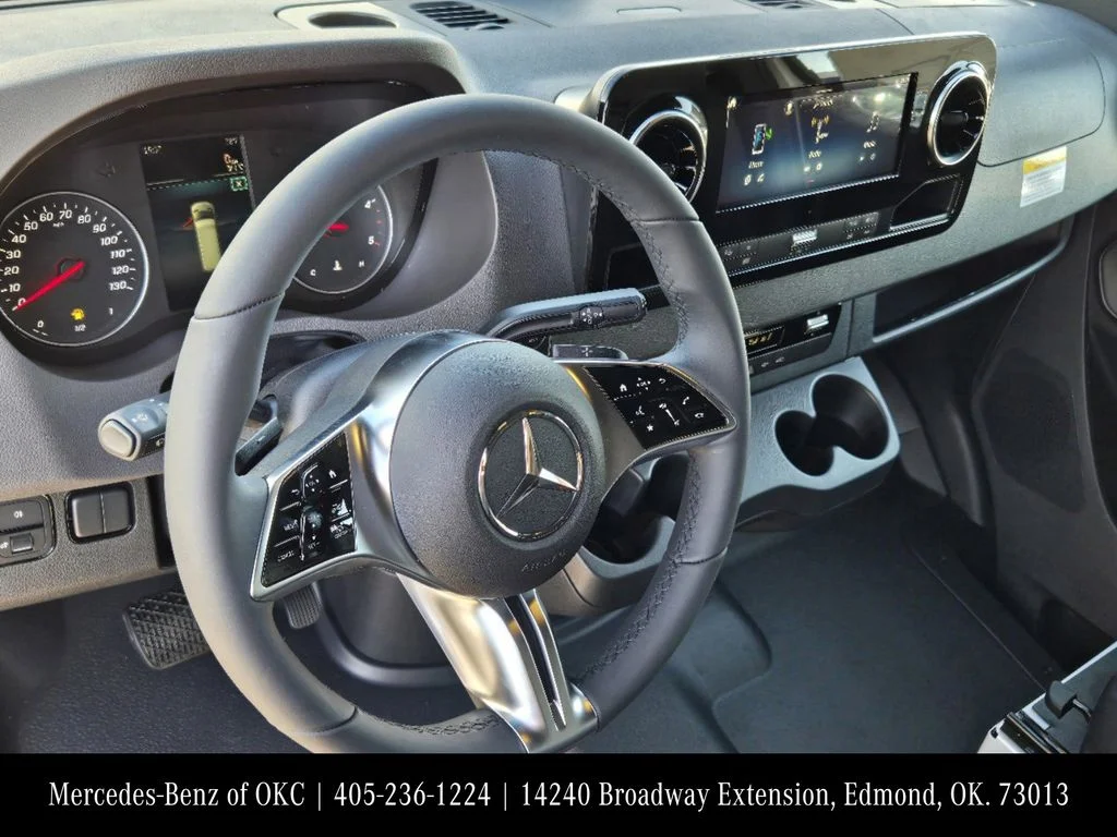 Used 2025 White Mercedes-Benz Cargo 170 WB image 27