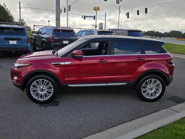 Used 2013 Red Land Rover Prestige image 4