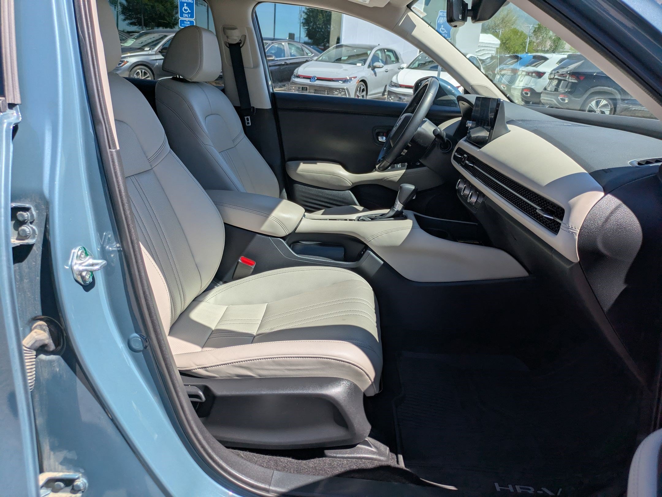 Used 2024 Nordic Forest Pearl Honda EX-L image 32