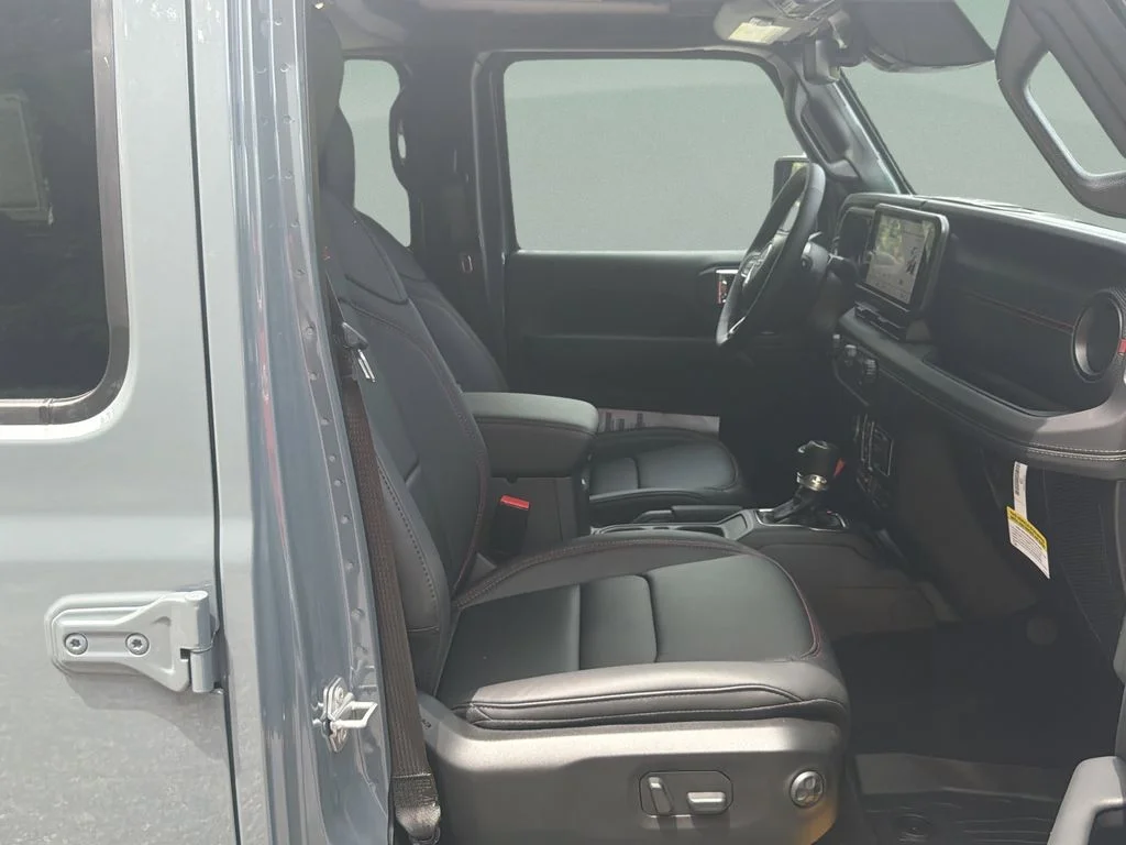 New 2026 Anvil Clear-Coat Exterior Paint Jeep Rubicon X image 25