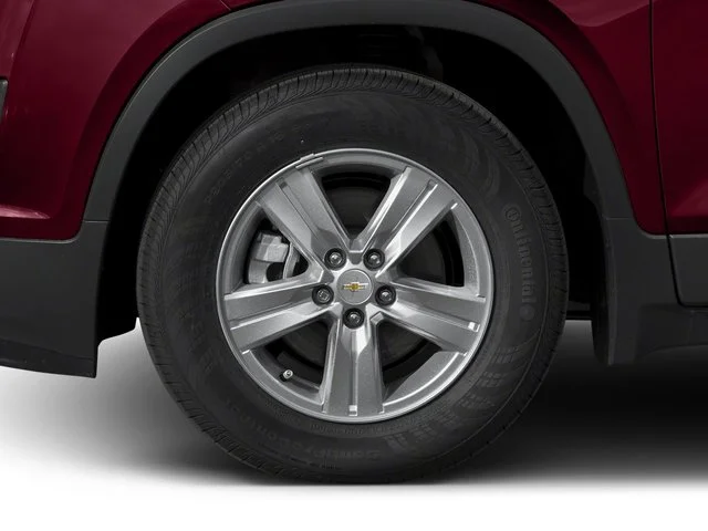 Used 2016 Silver Ice Metallic Chevrolet LT image 14