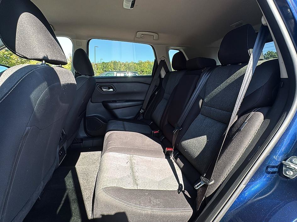 Used 2025 Deep Ocean Blue Pearl Nissan SV image 18