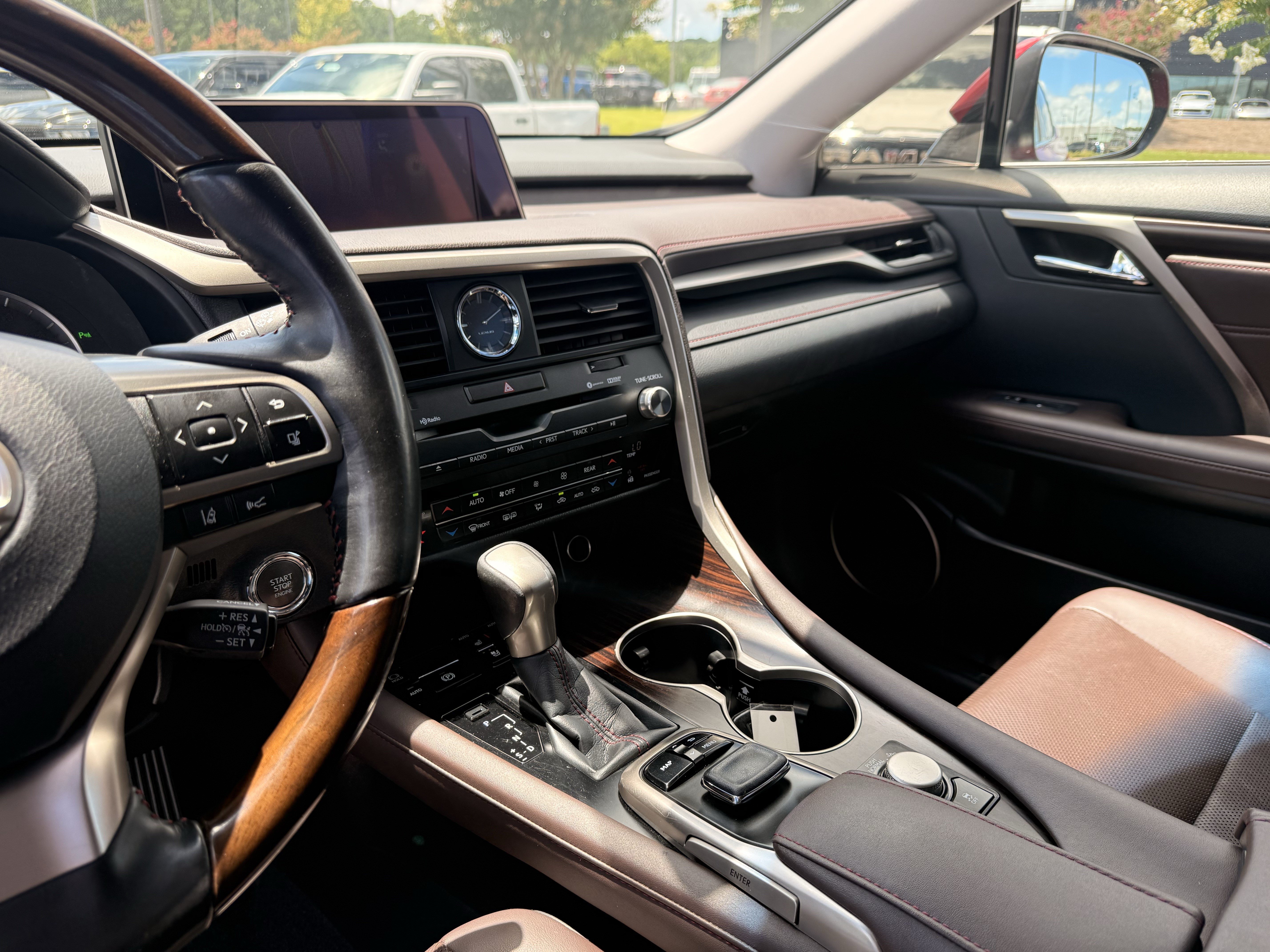Used 2018 Red Lexus RX 350L Luxury image 27