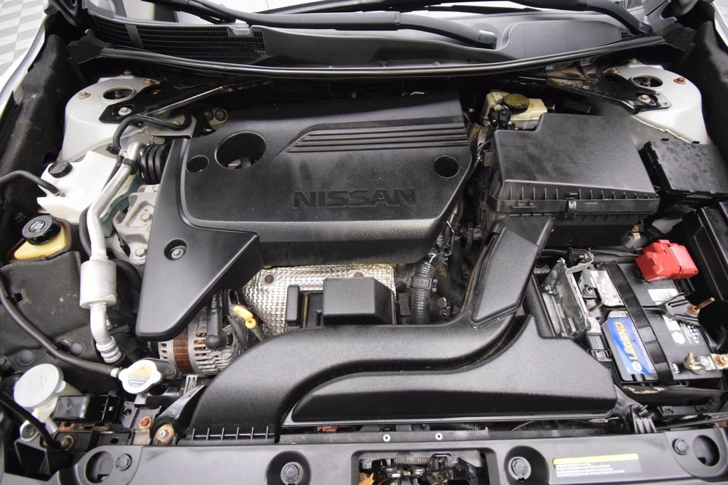 Used 2016 Silver Nissan 2.5 SV image 21