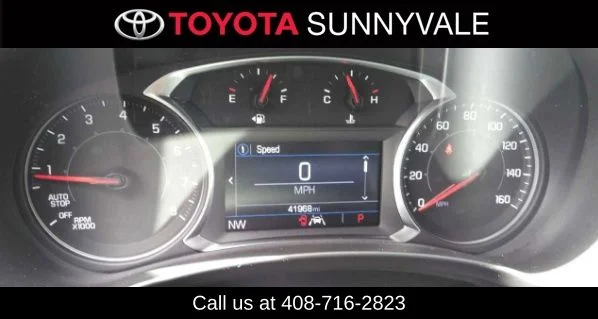 Used 2024 White GMC SLE image 3