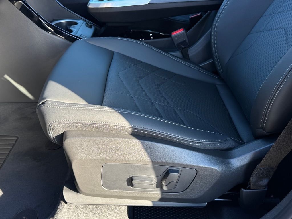 New 2026 Night Dusk Blue Metallic BMW xDrive28i image 17