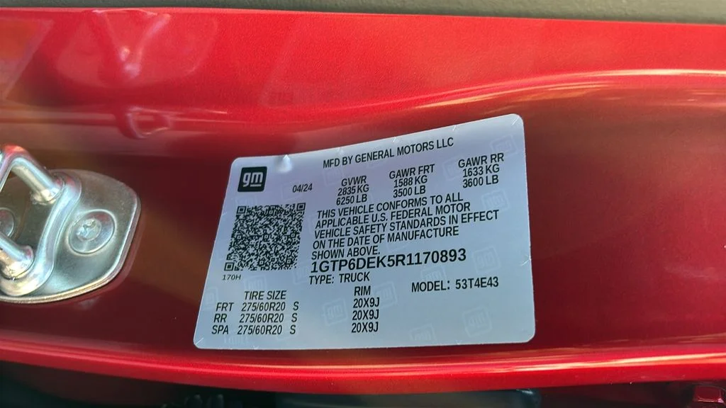Used 2024 Red GMC AT4 image 35