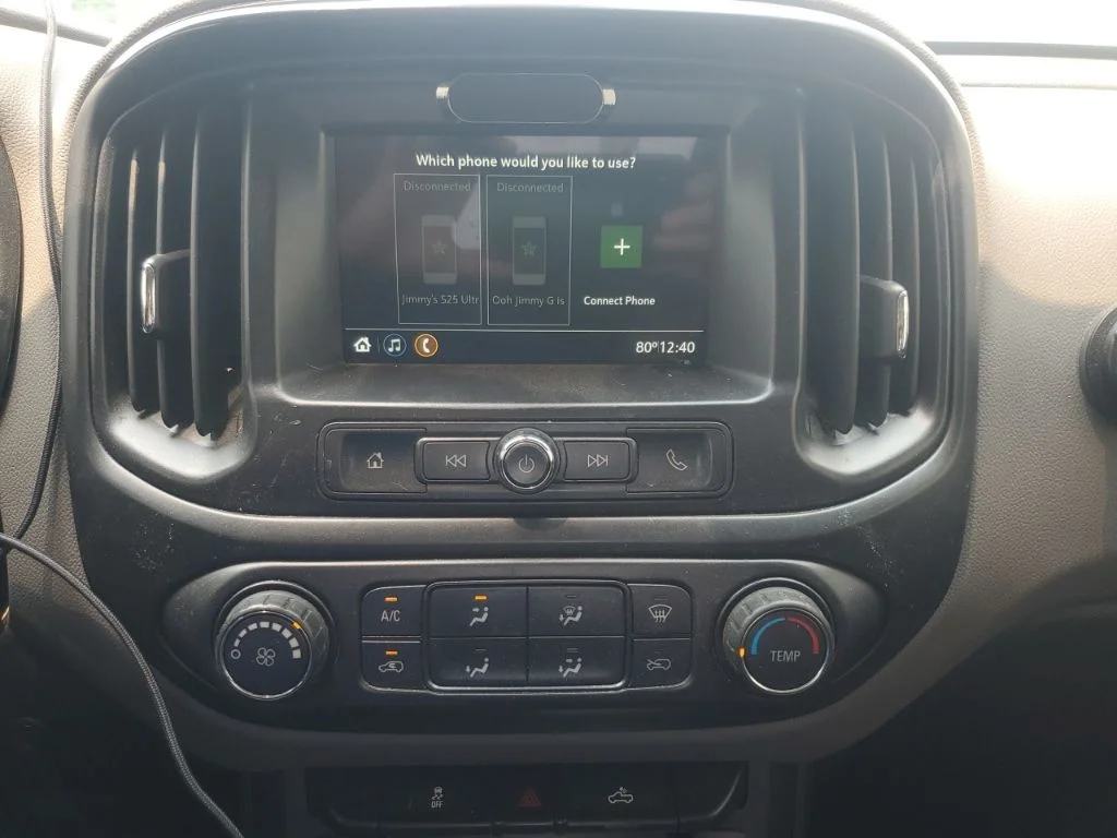 Used 2019 White Chevrolet Work Truck image 18