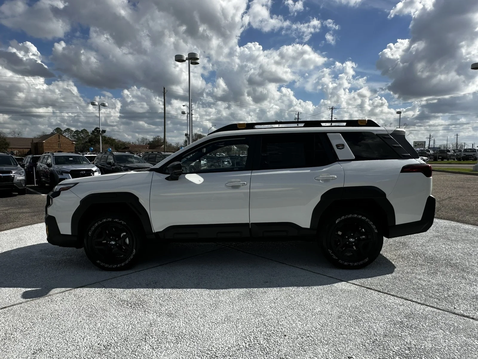 New 2026 CRYSTAL WHITE PEARL Subaru Wilderness image 4