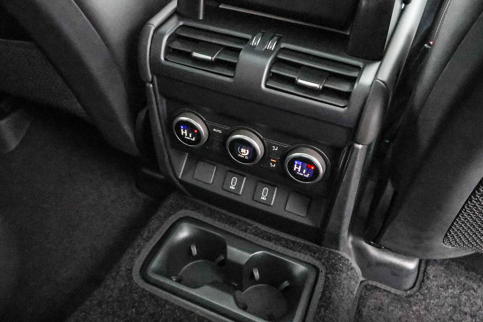 New 2026 Santorini Black Land Rover S image 21
