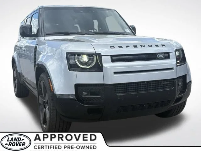 Certified Used 2023 Silver Land Rover X-Dynamic SE image 10