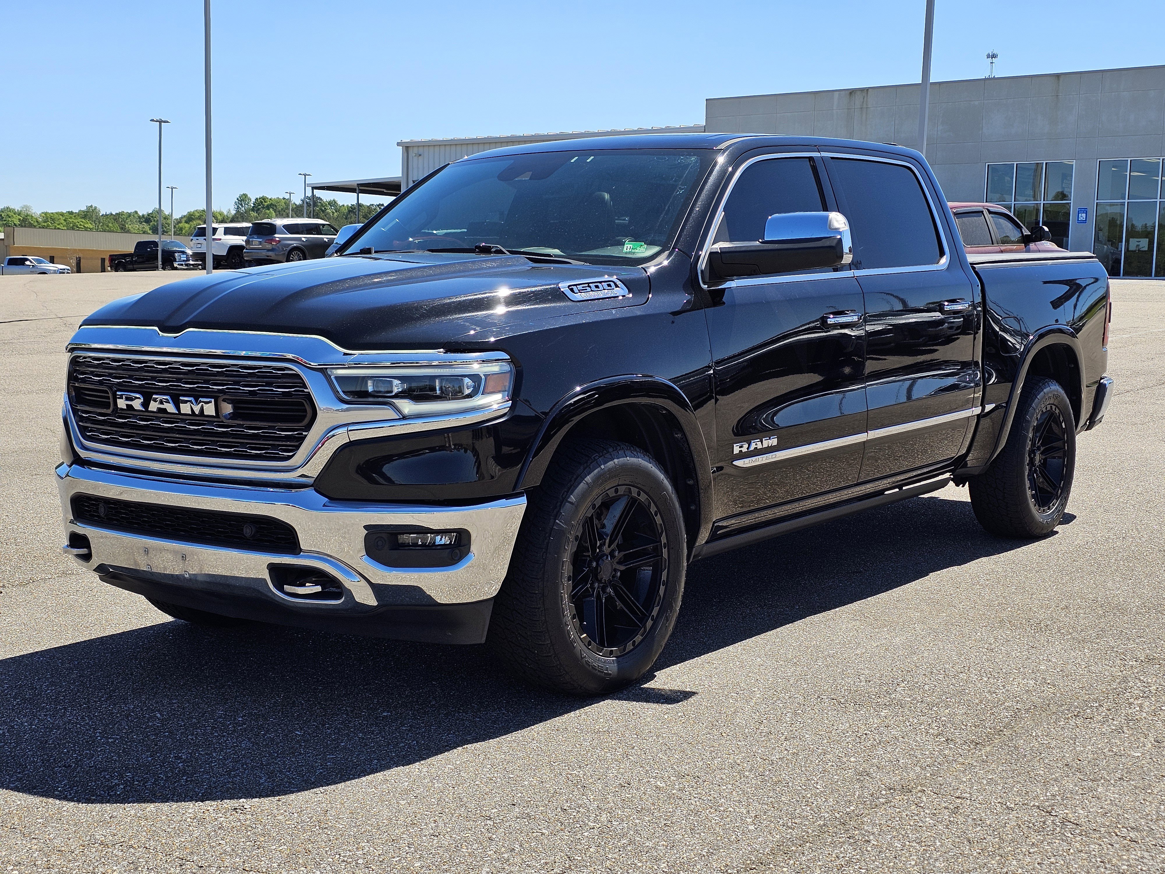 2019 RAM 1500 Limited 4x4 Crew Cab 5'7's photo
