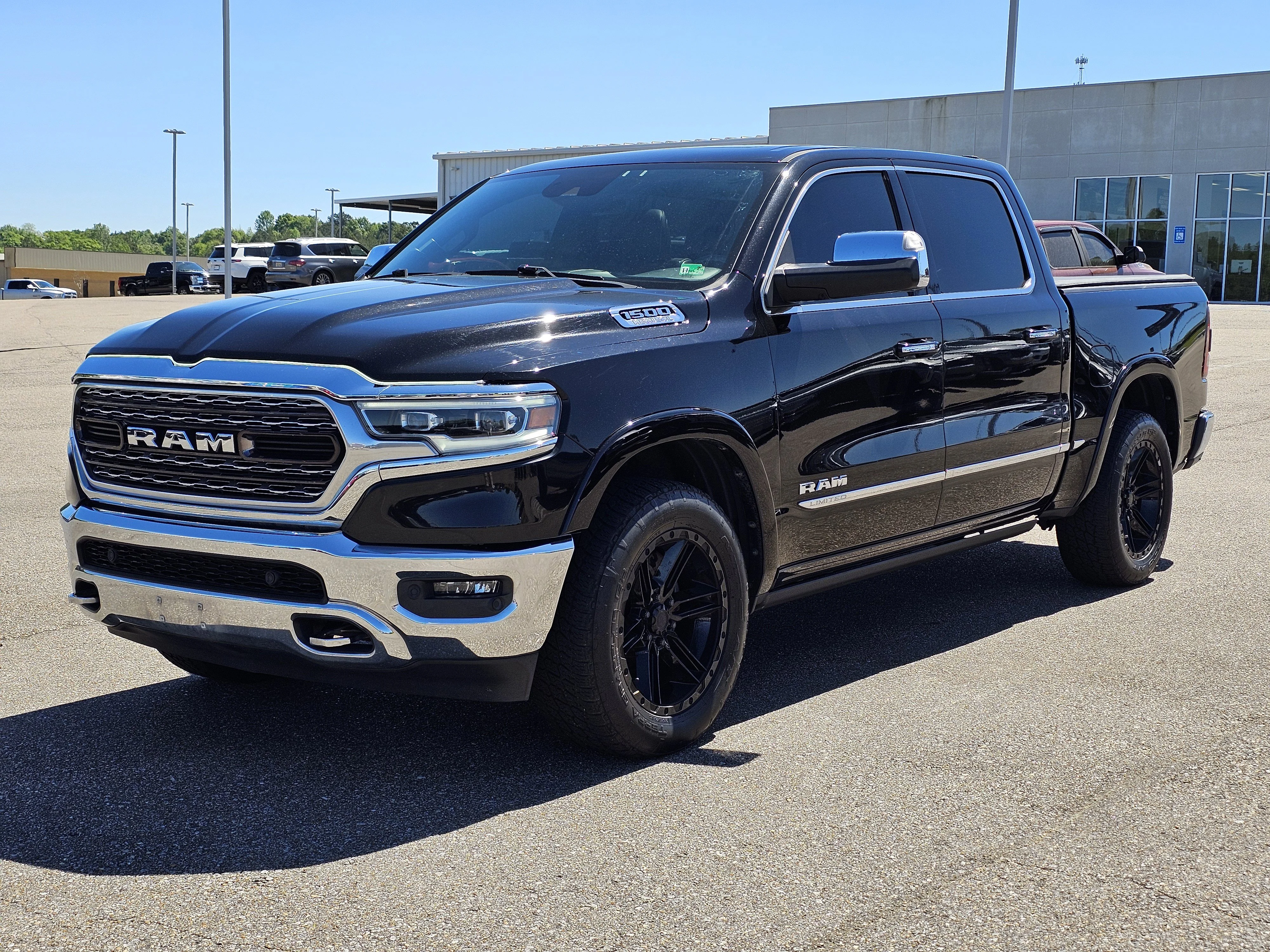 2019 RAM 1500 Limited 4x4 Crew Cab 5'7's photo