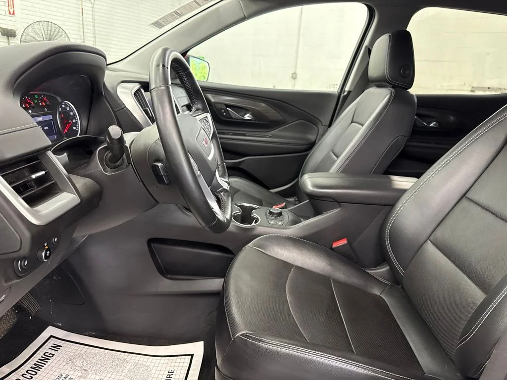 Used 2023 Red GMC SLT image 9