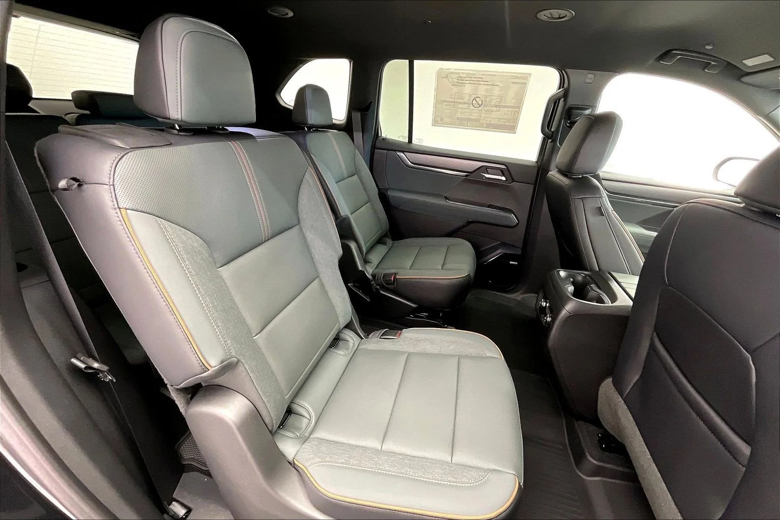 New 2026 Ebony Twilight Metallic GMC AWD AT4 image 10