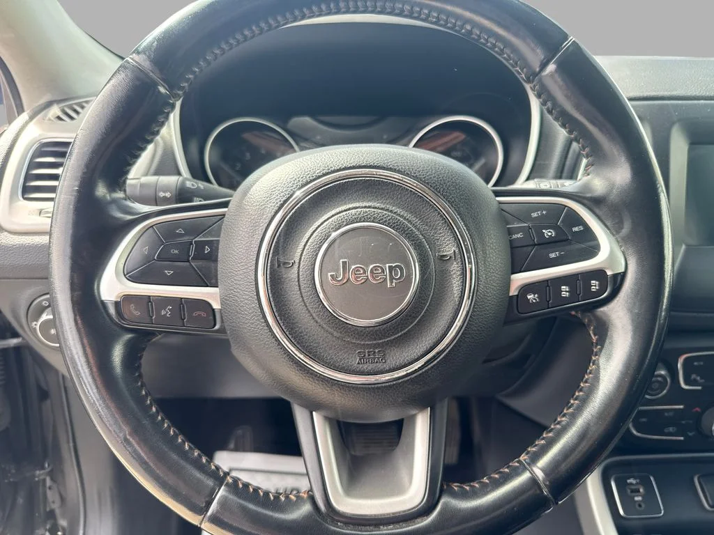 Used 2020 Gray Jeep Latitude image 15