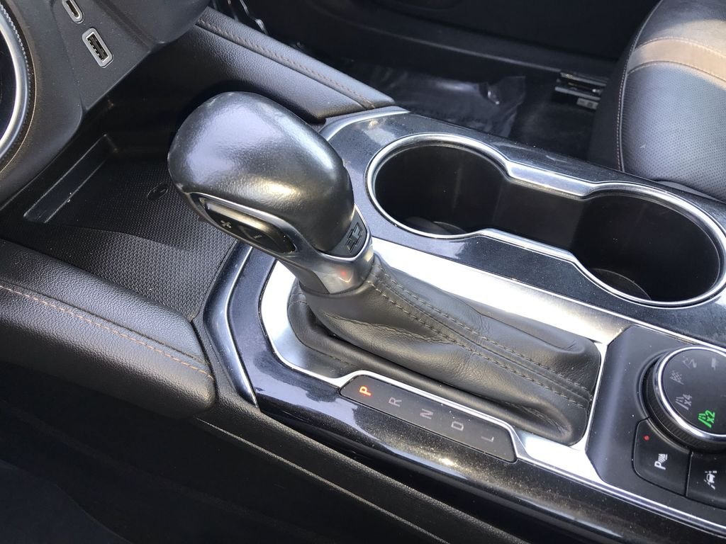 Used 2022 Blue Chevrolet Premier image 20