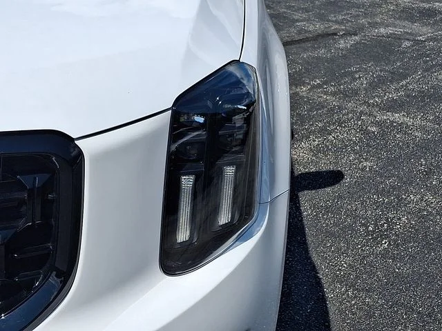 Used 2024 White Kia EX X-Line AWD image 9