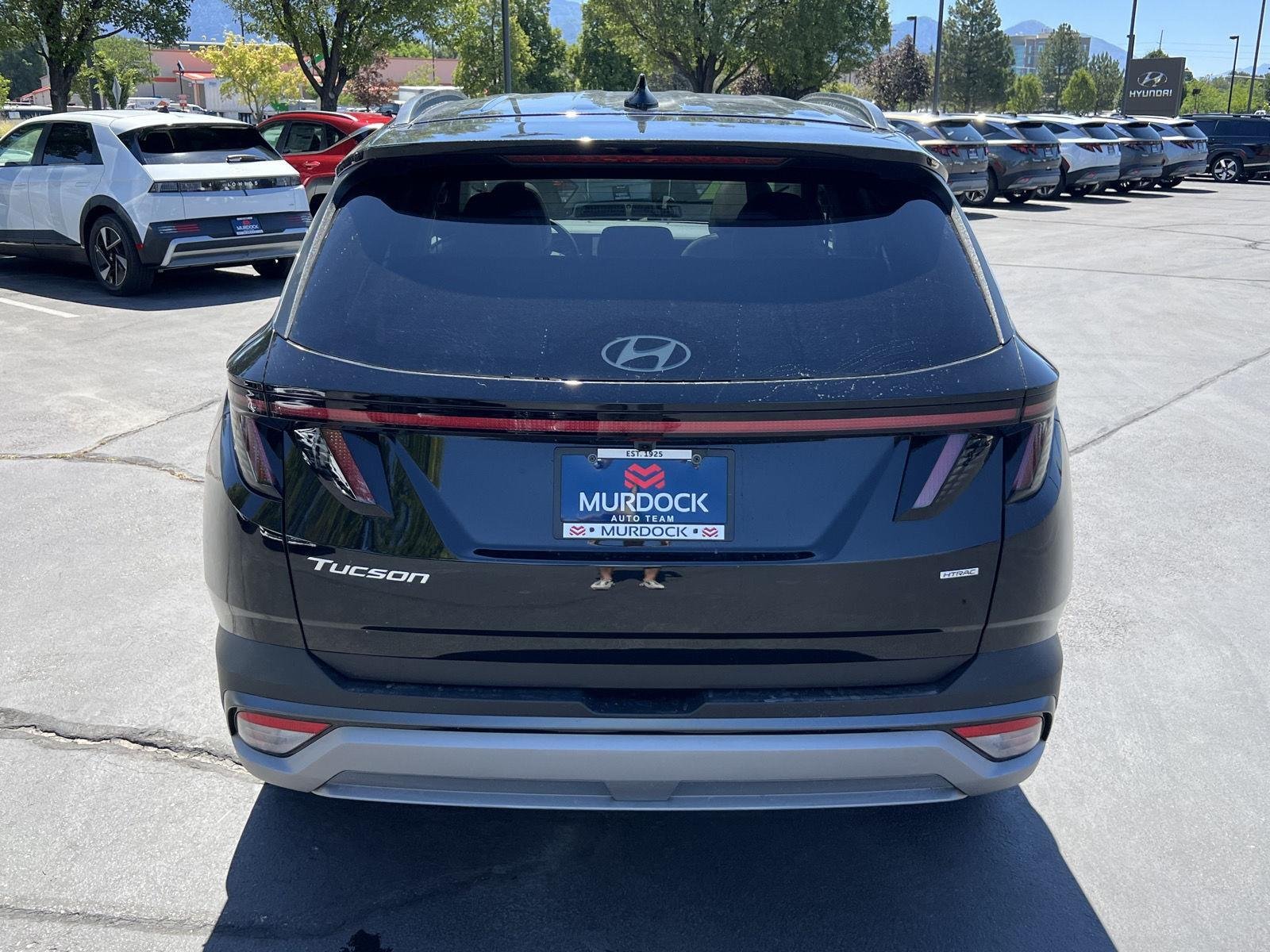 New 2026 Phantom Black Hyundai SEL Premium image 9
