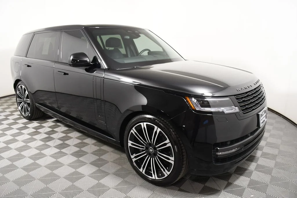 Used 2025 Santorini Black Metallic Land Rover Autobiography image 8