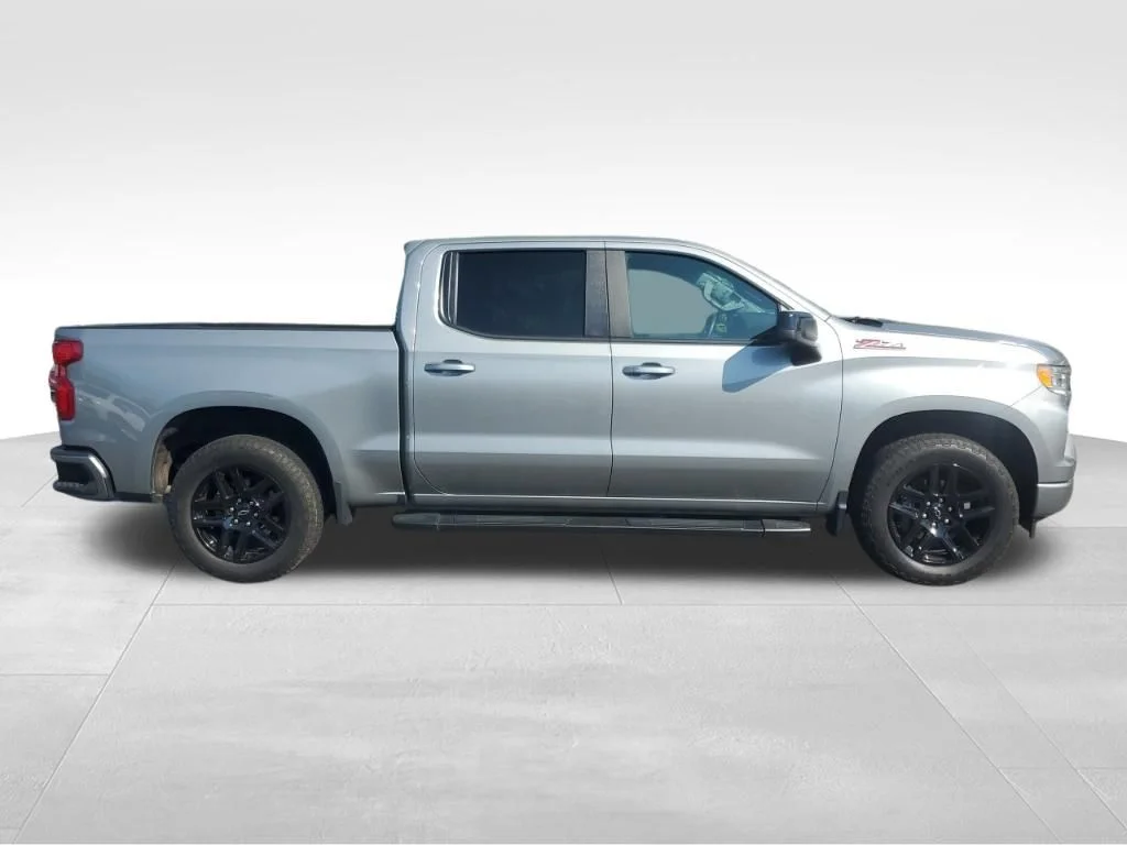 Used 2024 Gray Chevrolet RST image 9