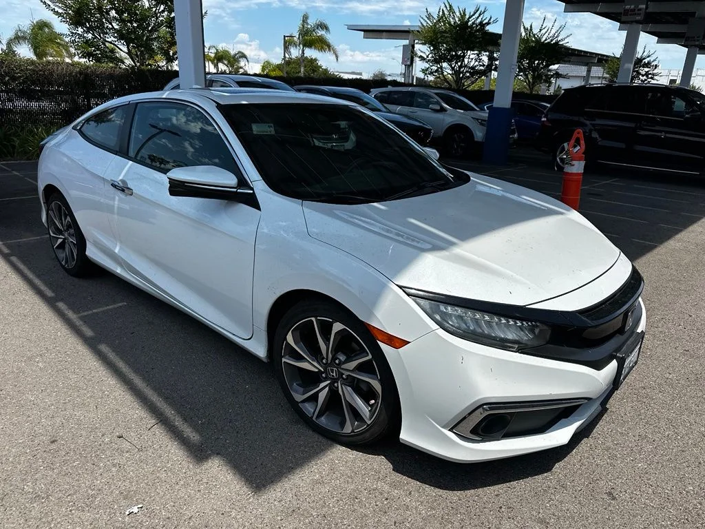 Used 2019 White Honda Touring image 10