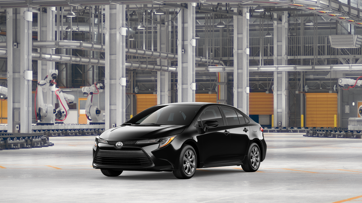 New 2026 Midnight Black Metallic Toyota LE image 9