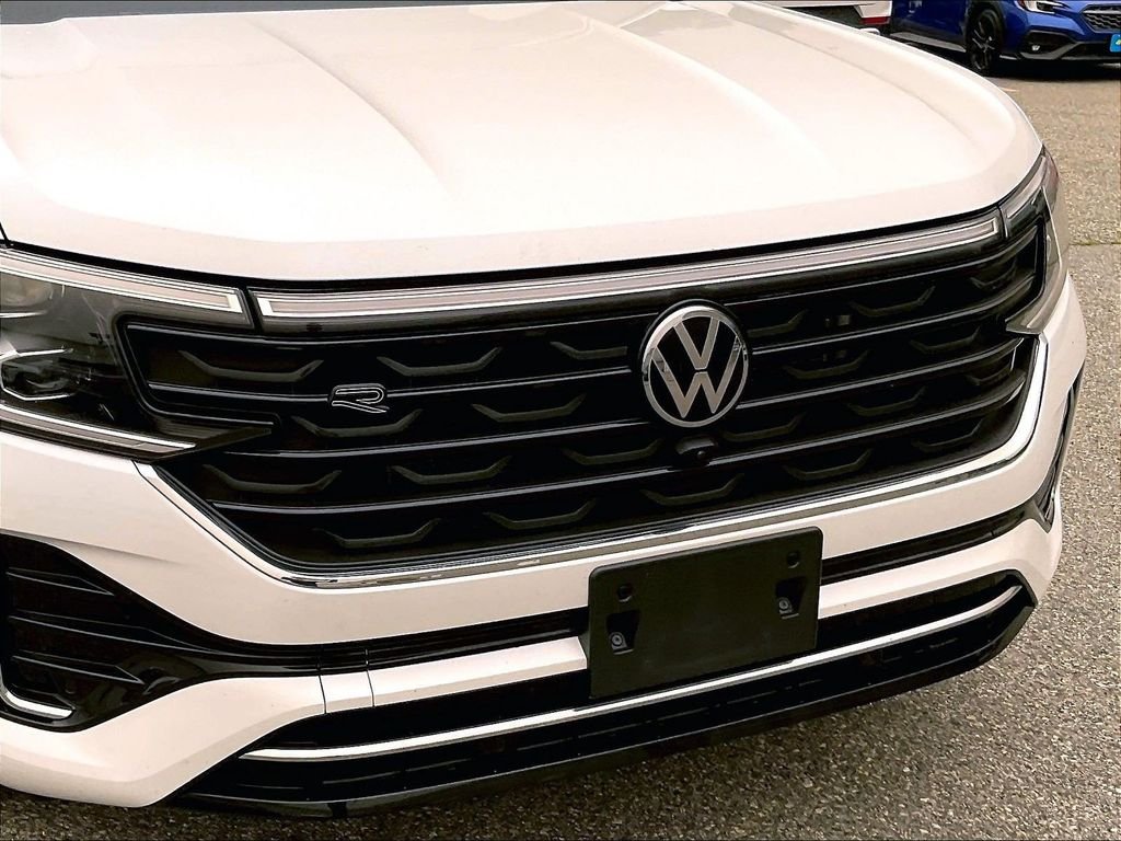 Used 2024 White Volkswagen 2.0T SEL Premium R-Line image 32