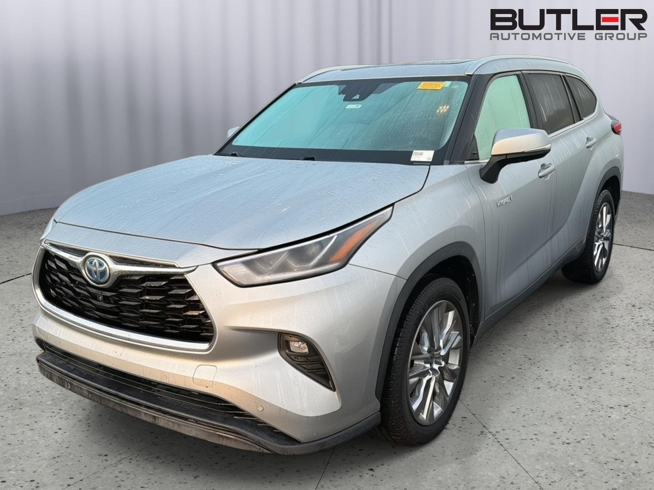 Used 2020 Celestial Silver Metallic Toyota Limited image 1