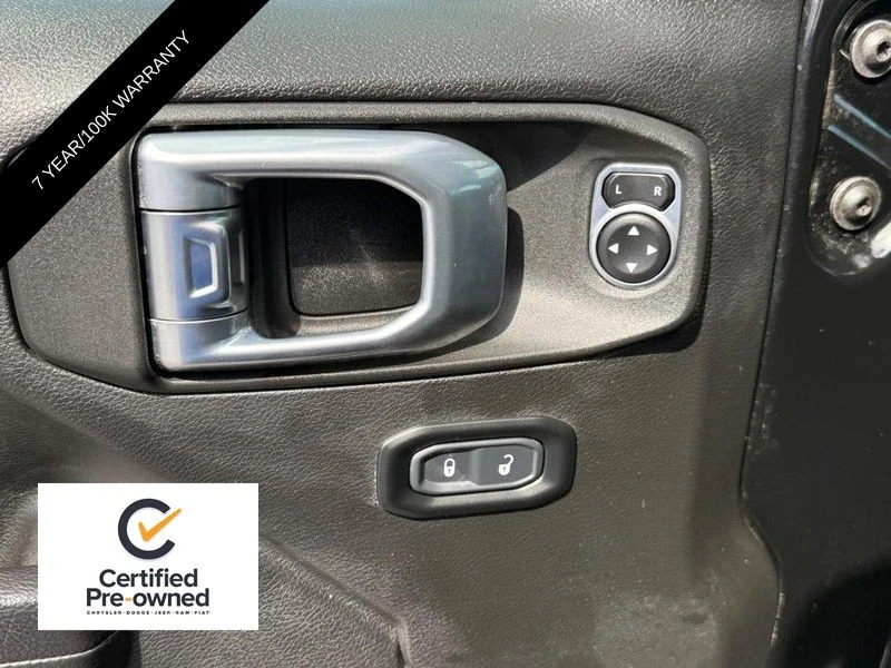 Used 2023 Black Jeep Sport S image 16