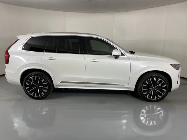 2026 Volvo XC90 Plus - Photo 9