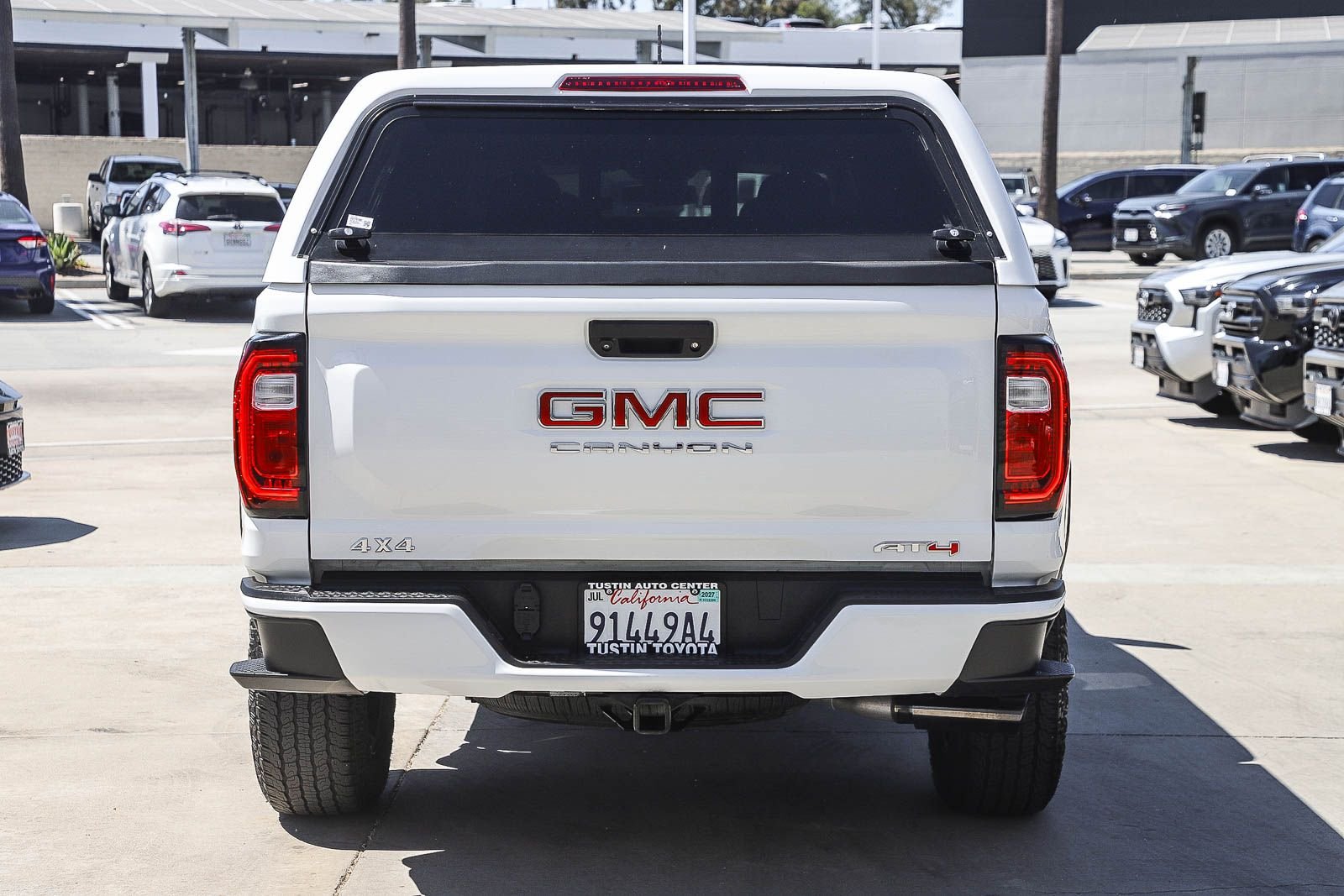 Used 2024 White GMC AT4 image 8