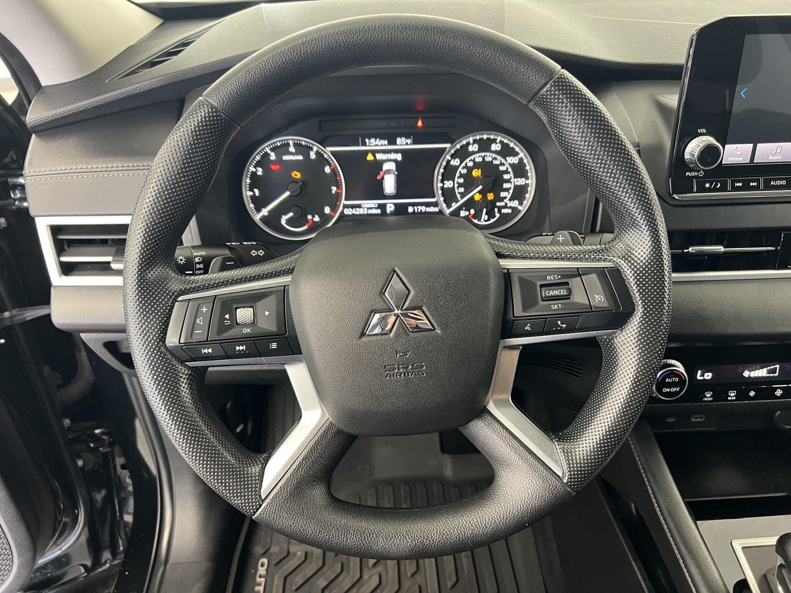 2022 Mitsubishi Outlander ES - Photo 15