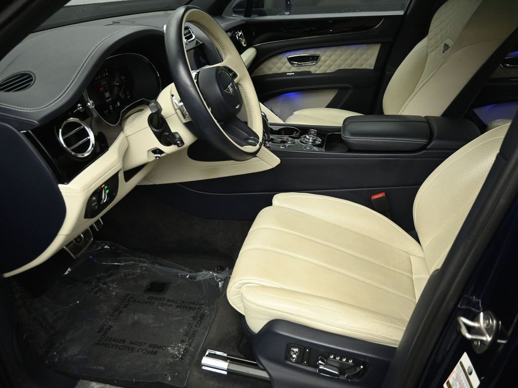 2021 BENTLEY BENTAYGA - Image 9