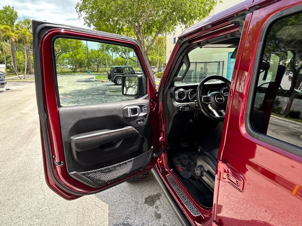 Used 2022 Red Jeep Unlimited Rubicon 392 image 32