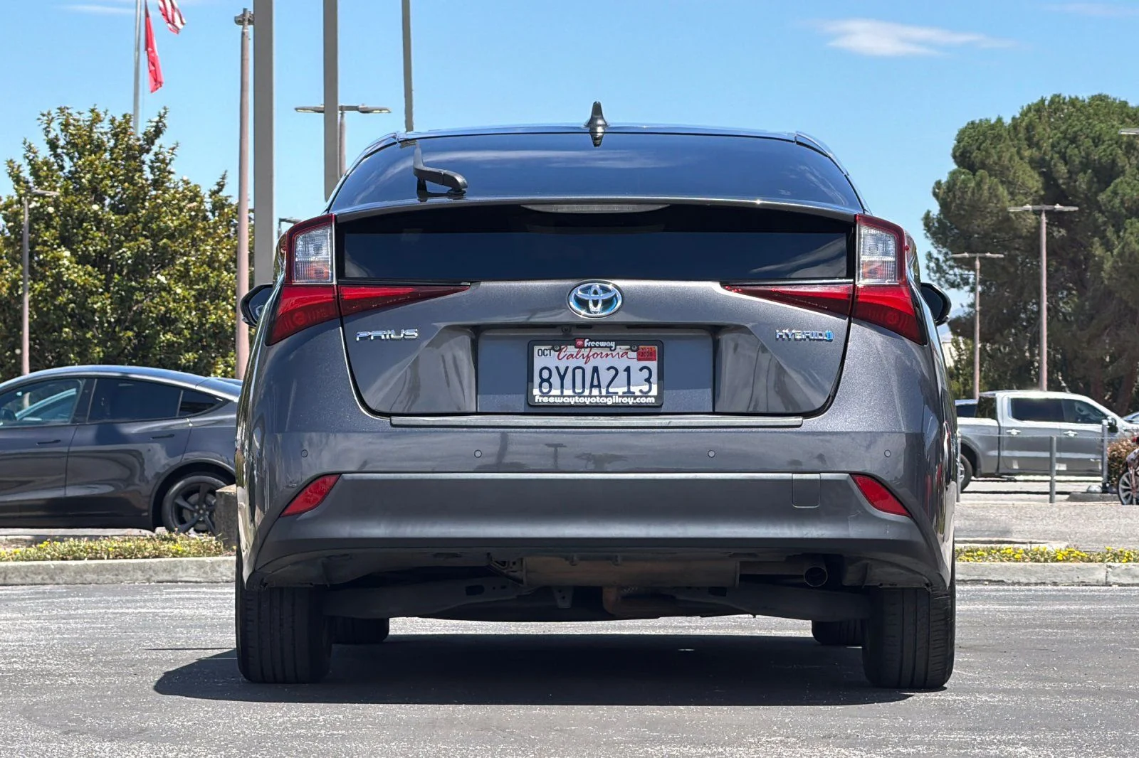 Used 2022 Gray Toyota LE image 6
