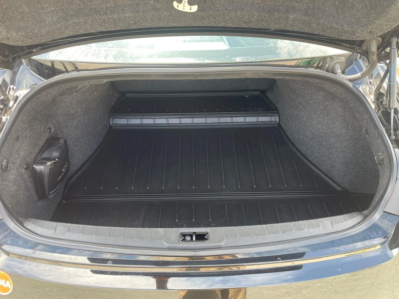 Used 2018 Black Obsidian INFINITI SPORT image 16