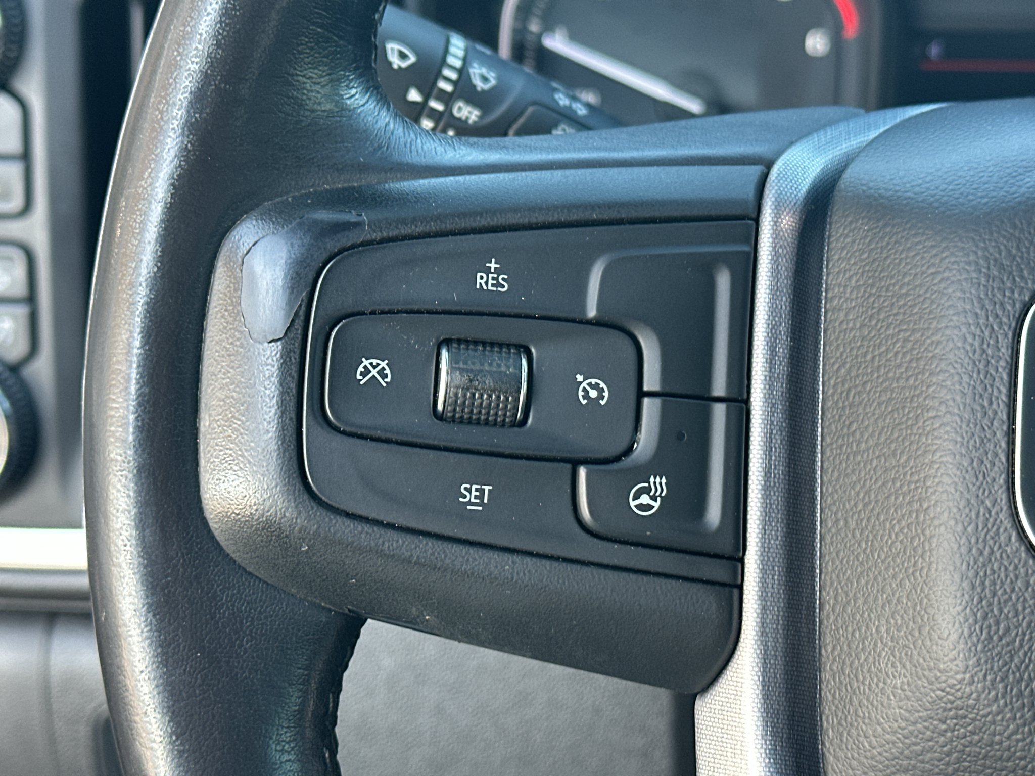 Used 2021 Quicksilver Metallic GMC Elevation image 19