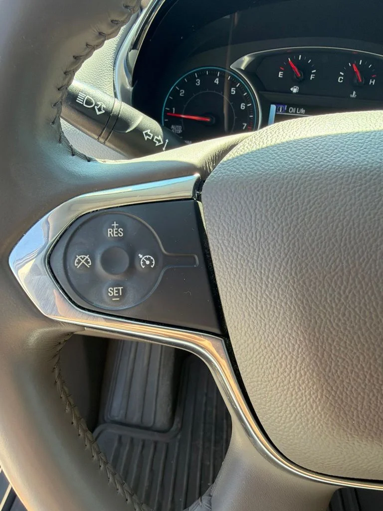 Used 2019 Gray Chevrolet 3LT image 16
