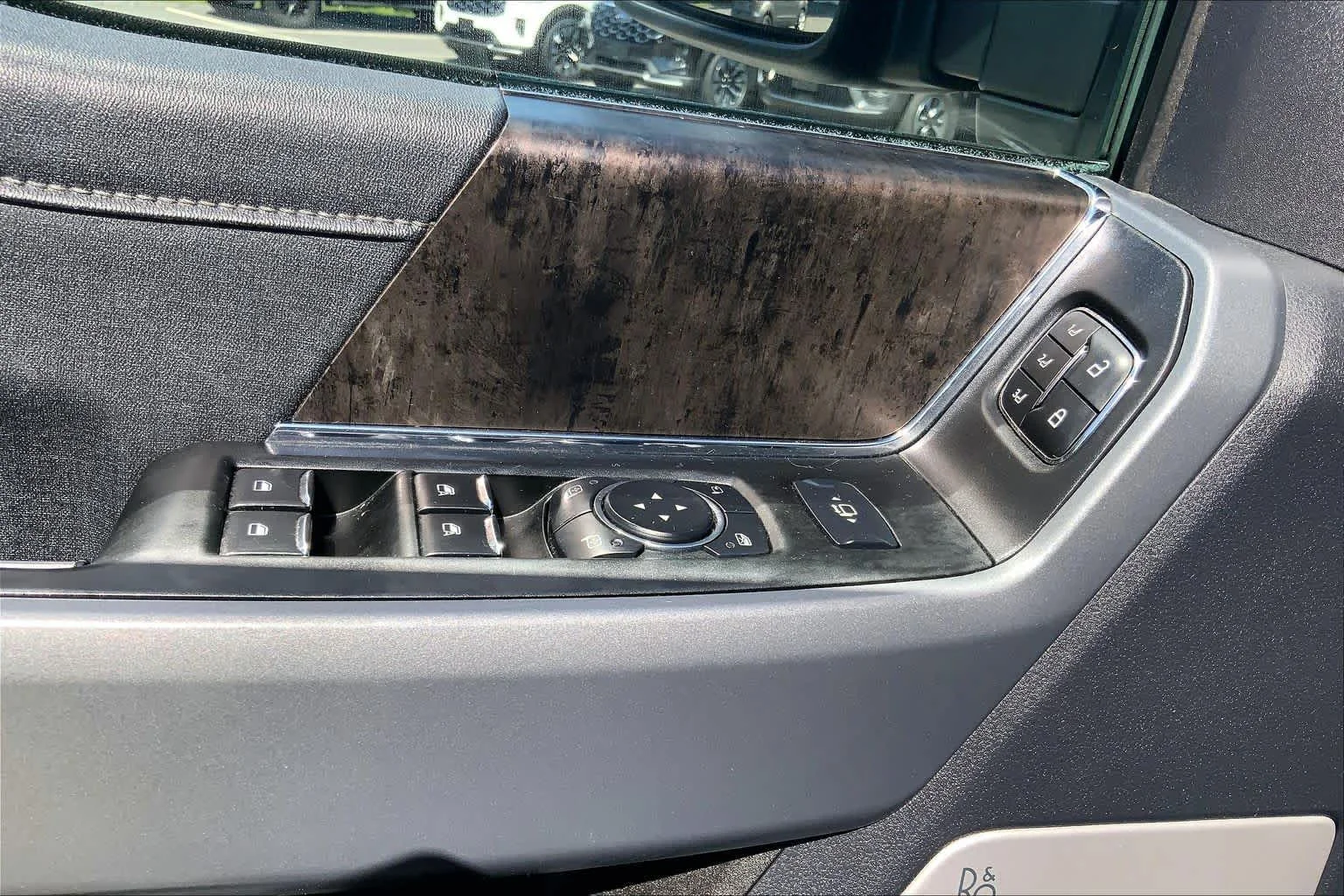 Certified Used 2024 Agate Black Ford LARIAT image 36