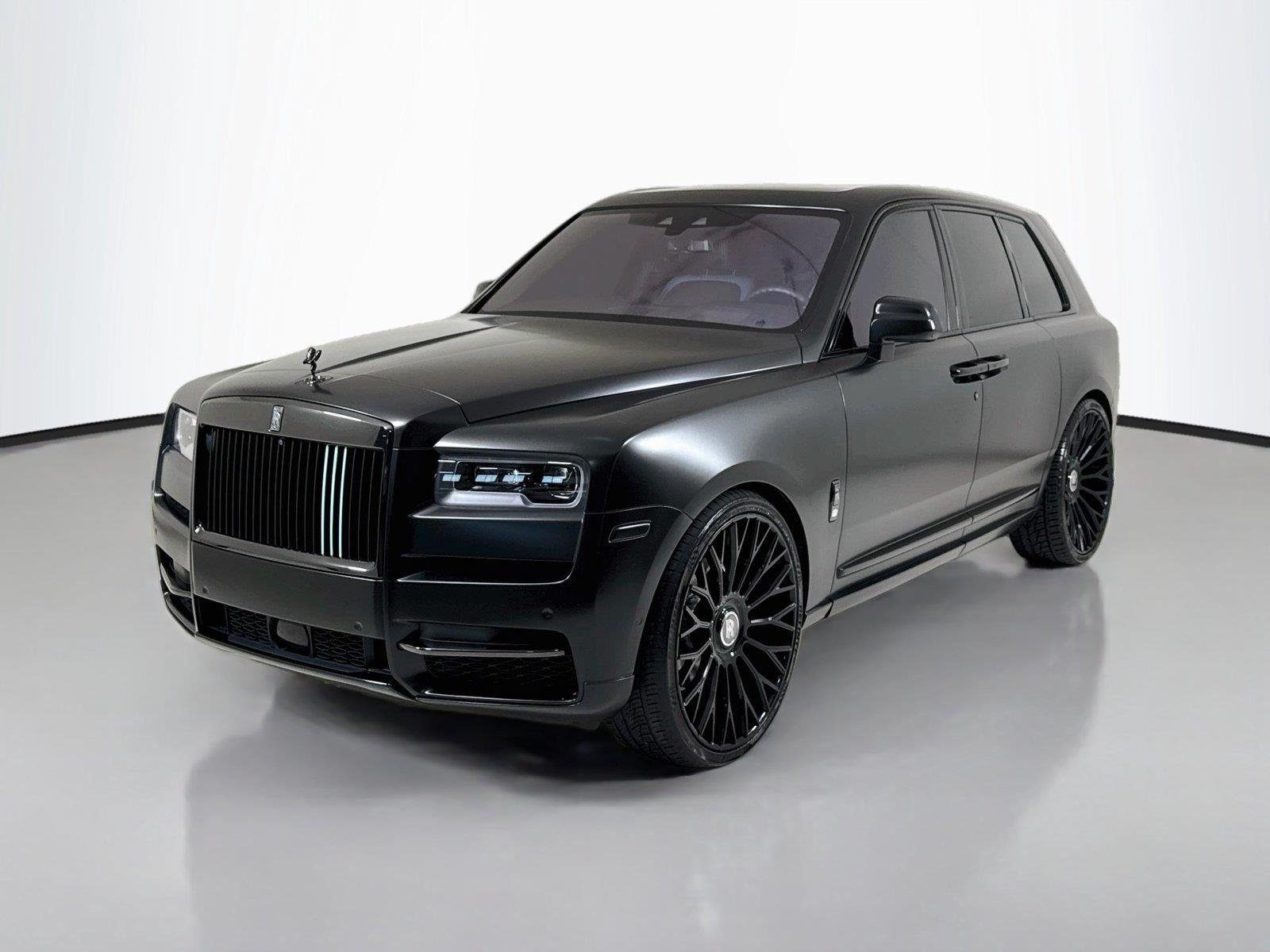 Used 2023 Gunmetal Rolls-Royce Black Badge | Rear Entertainment | 26