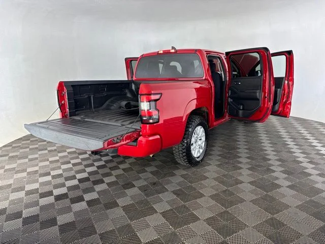 Used 2022 Red Nissan SV image 14