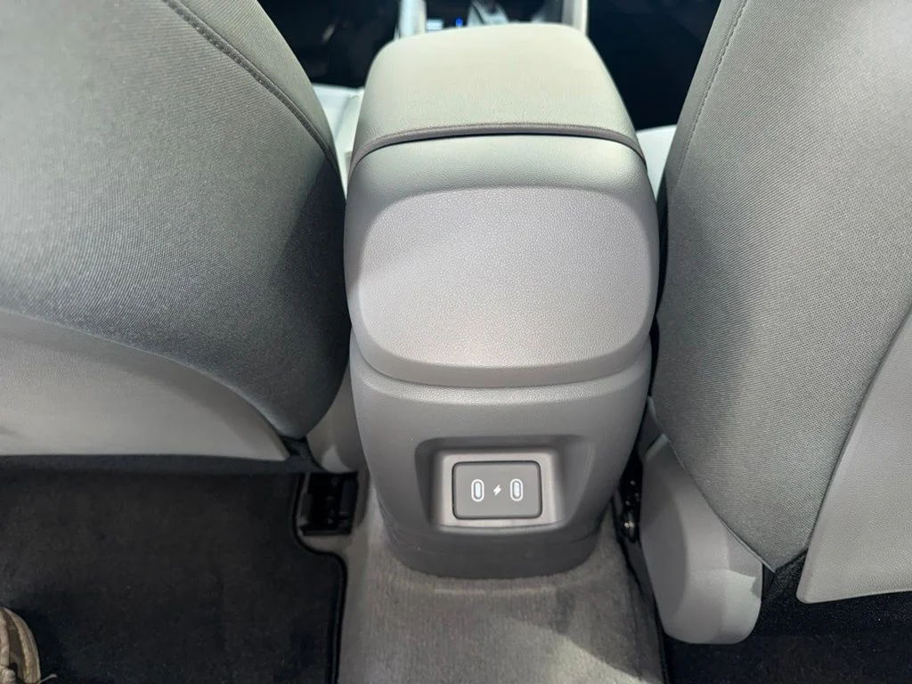 New 2026 Amazon Gray Hyundai SE image 18