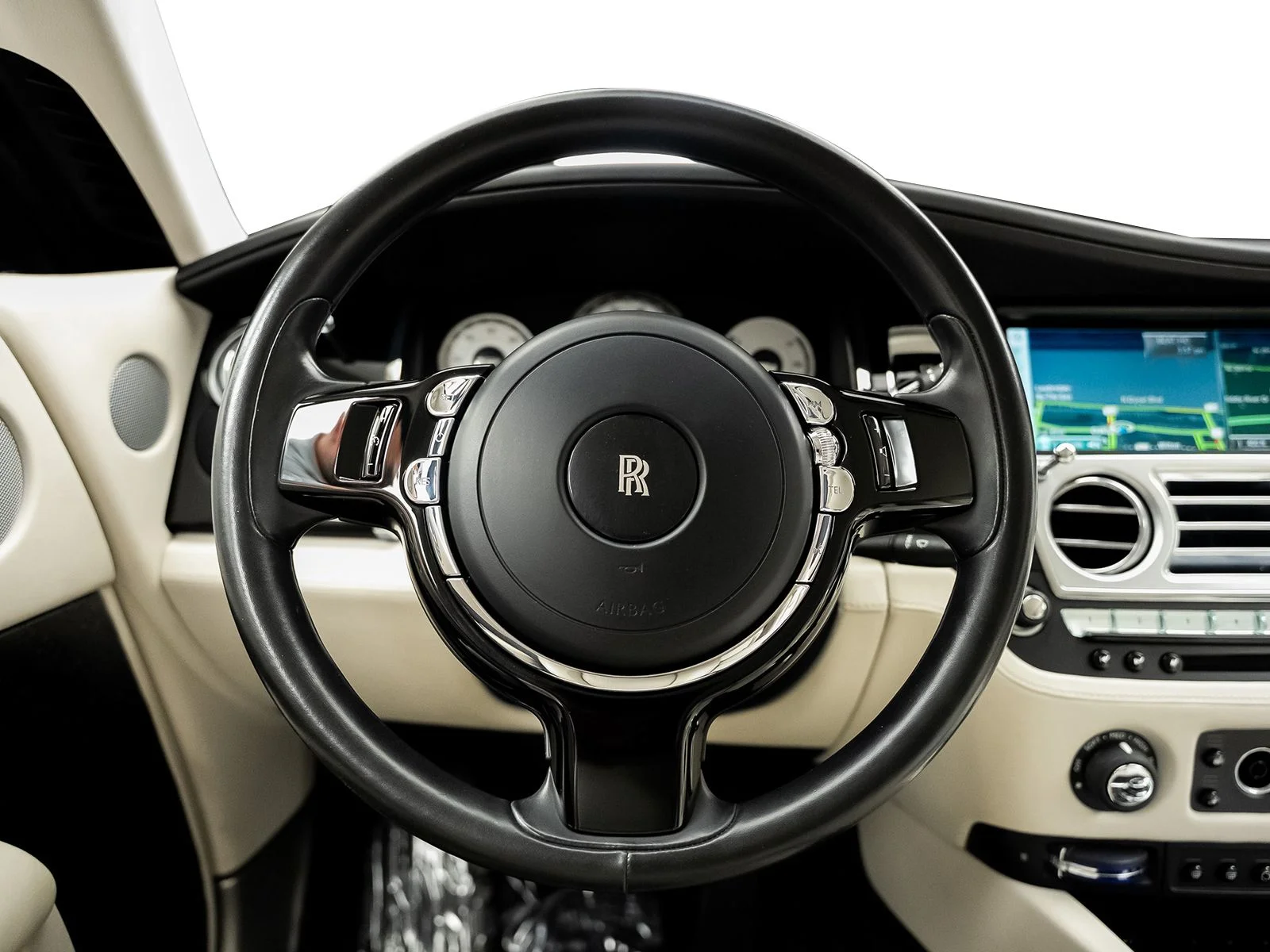 Used 2017 White Rolls-Royce Base image 4