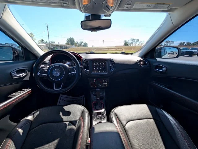 Used 2021 White Jeep Trailhawk image 12
