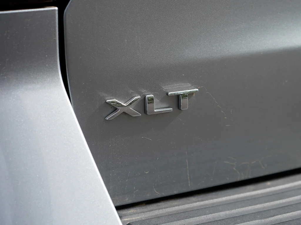 Used 2024 Silver Metallic Ford XLT image 11