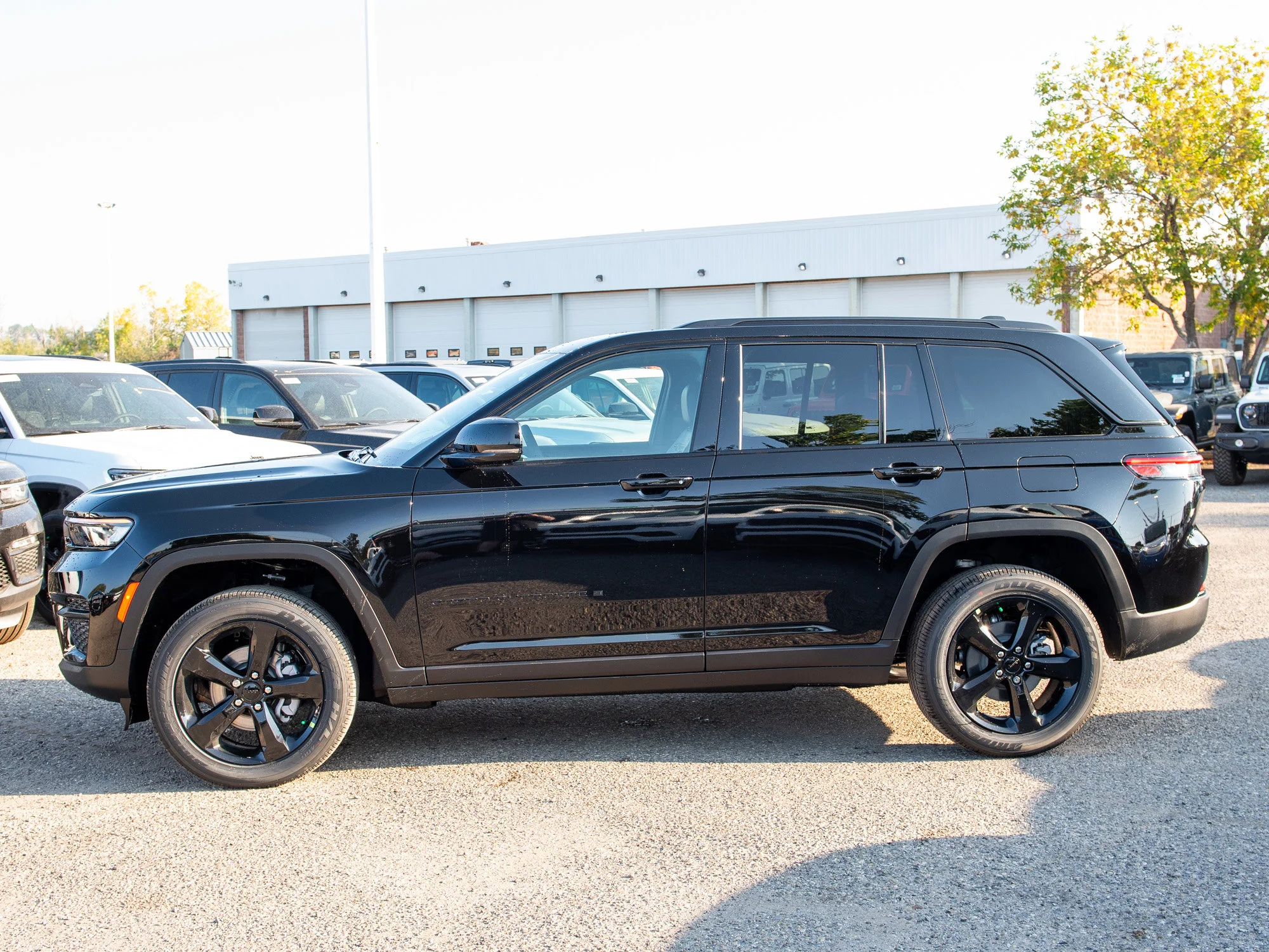 New 2025 Black Jeep Altitude* Sunroof, Trailer Tow Pkg, Heated Leather image 2