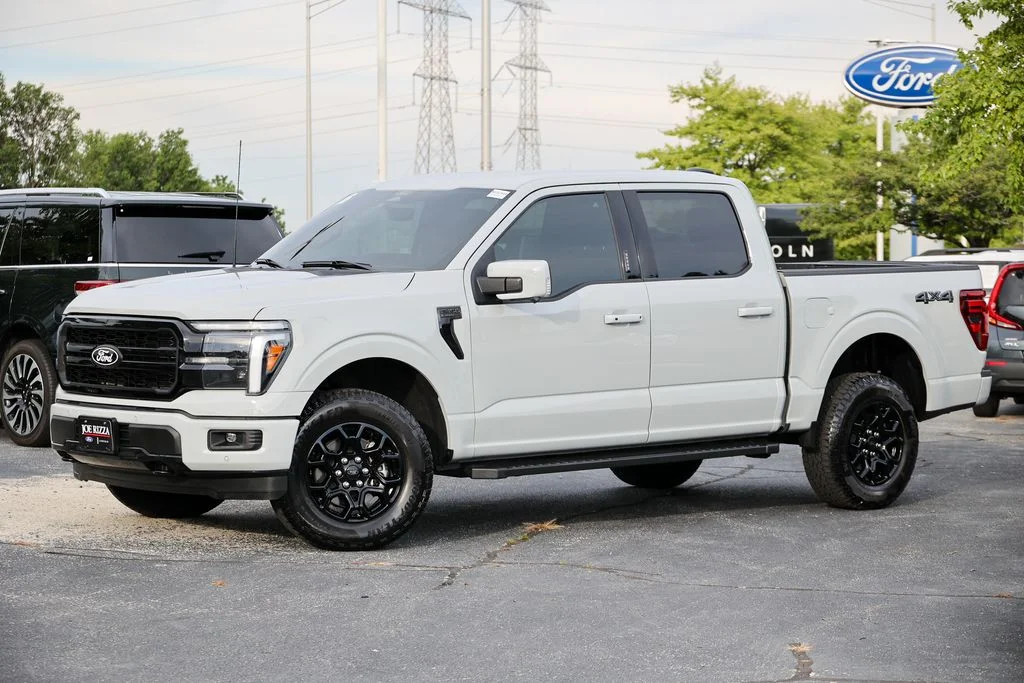 Used 2026 White Ford Lariat image 9