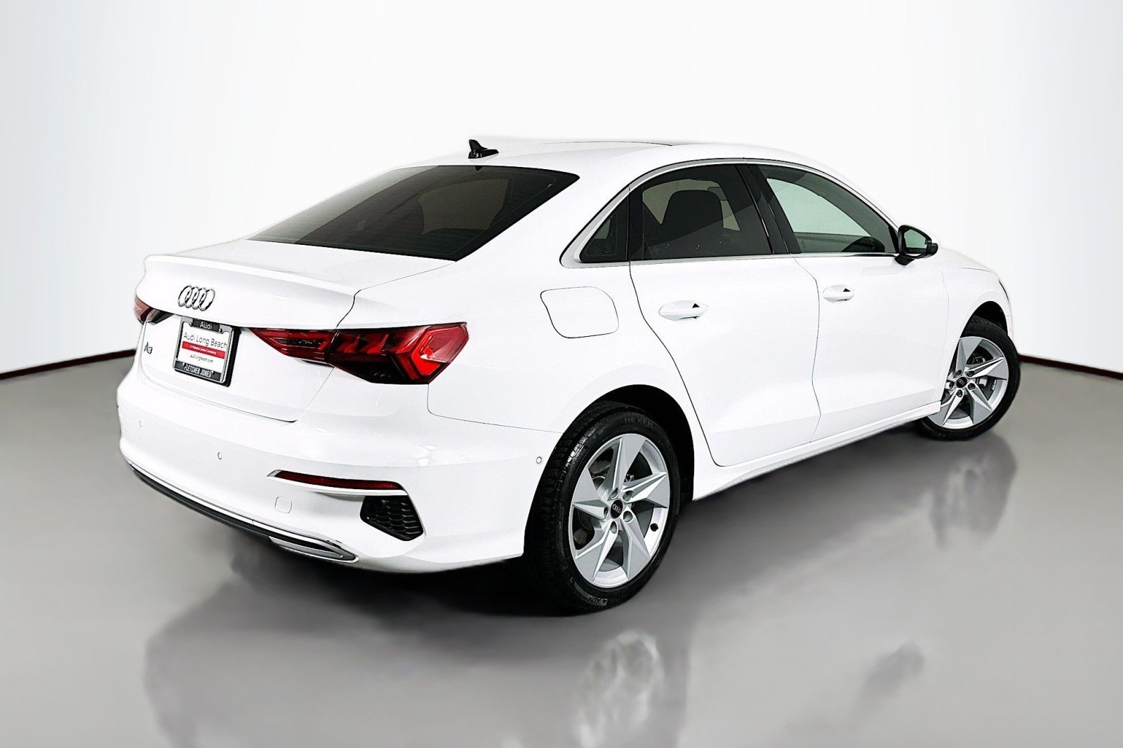 Used 2023 Ibis White Audi Premium image 14