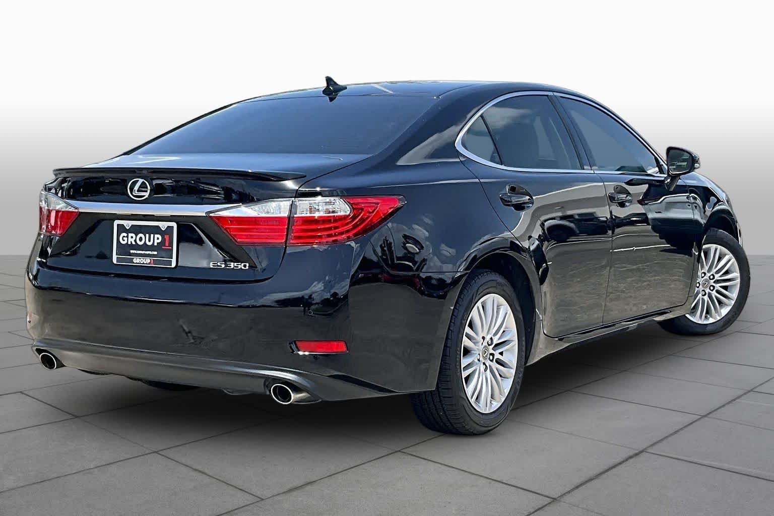 Used 2014 Obsidian Lexus  image 11